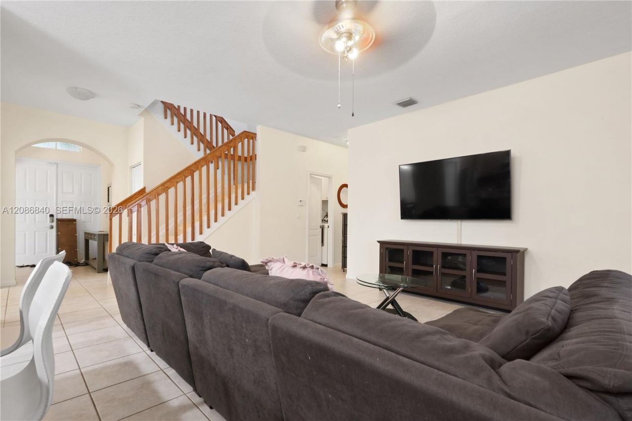 19331 SW 15th St, Pembroke Pines, FL 33029 Photo
