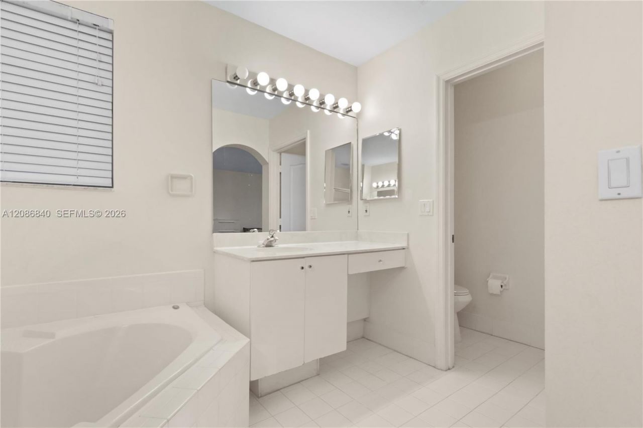 19331 SW 15th St, Pembroke Pines, FL 33029 Photo