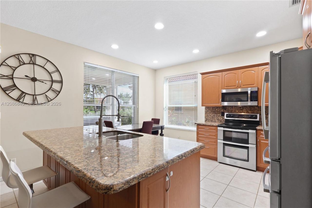 19331 SW 15th St, Pembroke Pines, FL 33029 Photo