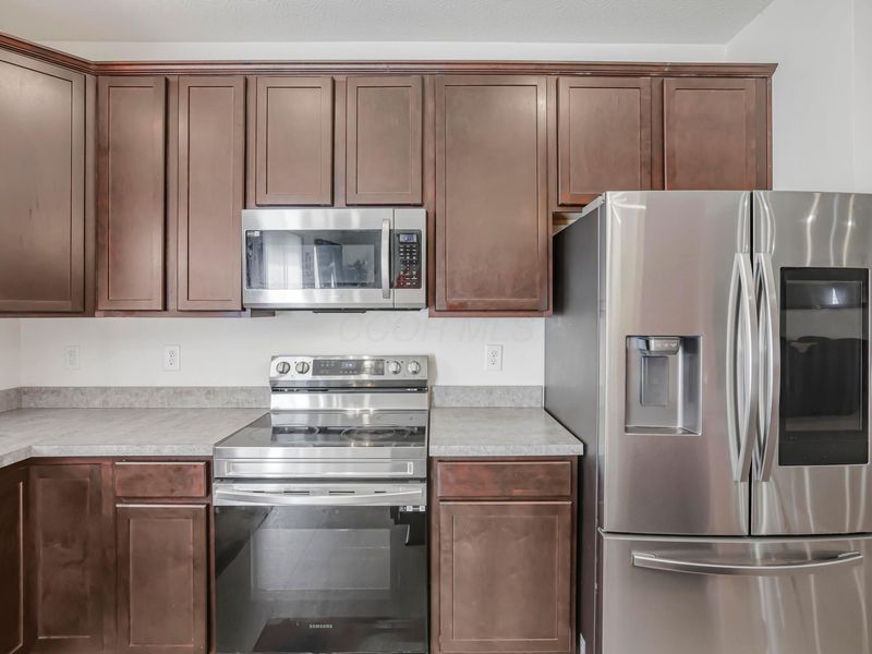 5391 Coble Park Drive, Canal Winchester, OH 43110 Photo 12