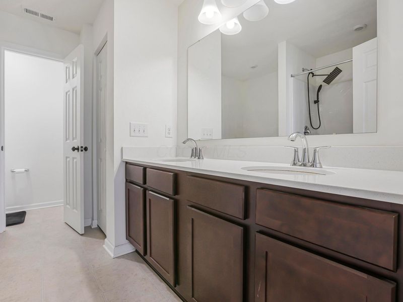 5391 Coble Park Drive, Canal Winchester, OH 43110 Photo 30