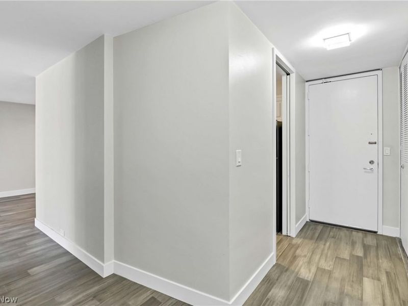 12700 Lake Avenue, Unit 1301, Lakewood, OH 44107 Photo 2