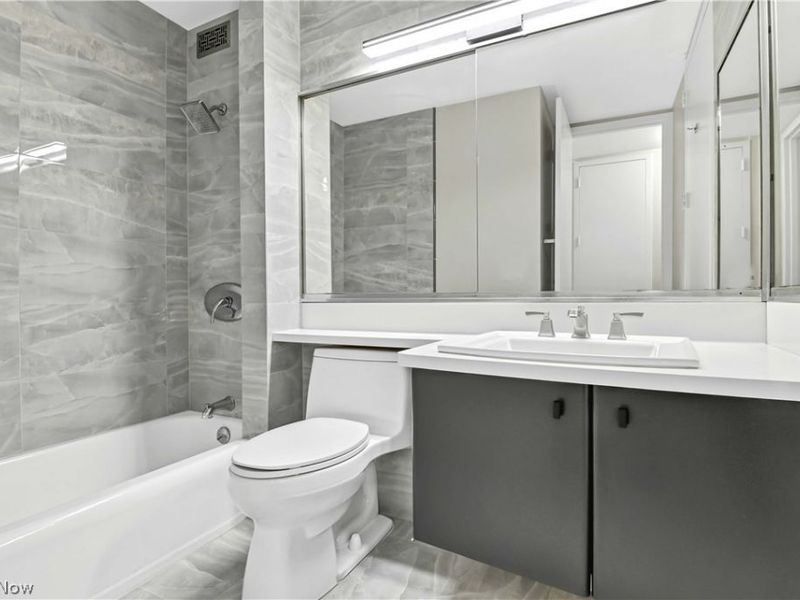 12700 Lake Avenue, Unit 1301, Lakewood, OH 44107 Photo 24