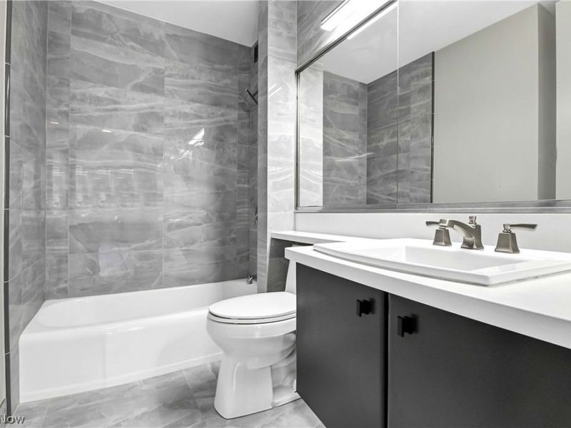 12700 Lake Avenue, Unit 1301, Lakewood, OH 44107 Photo 25
