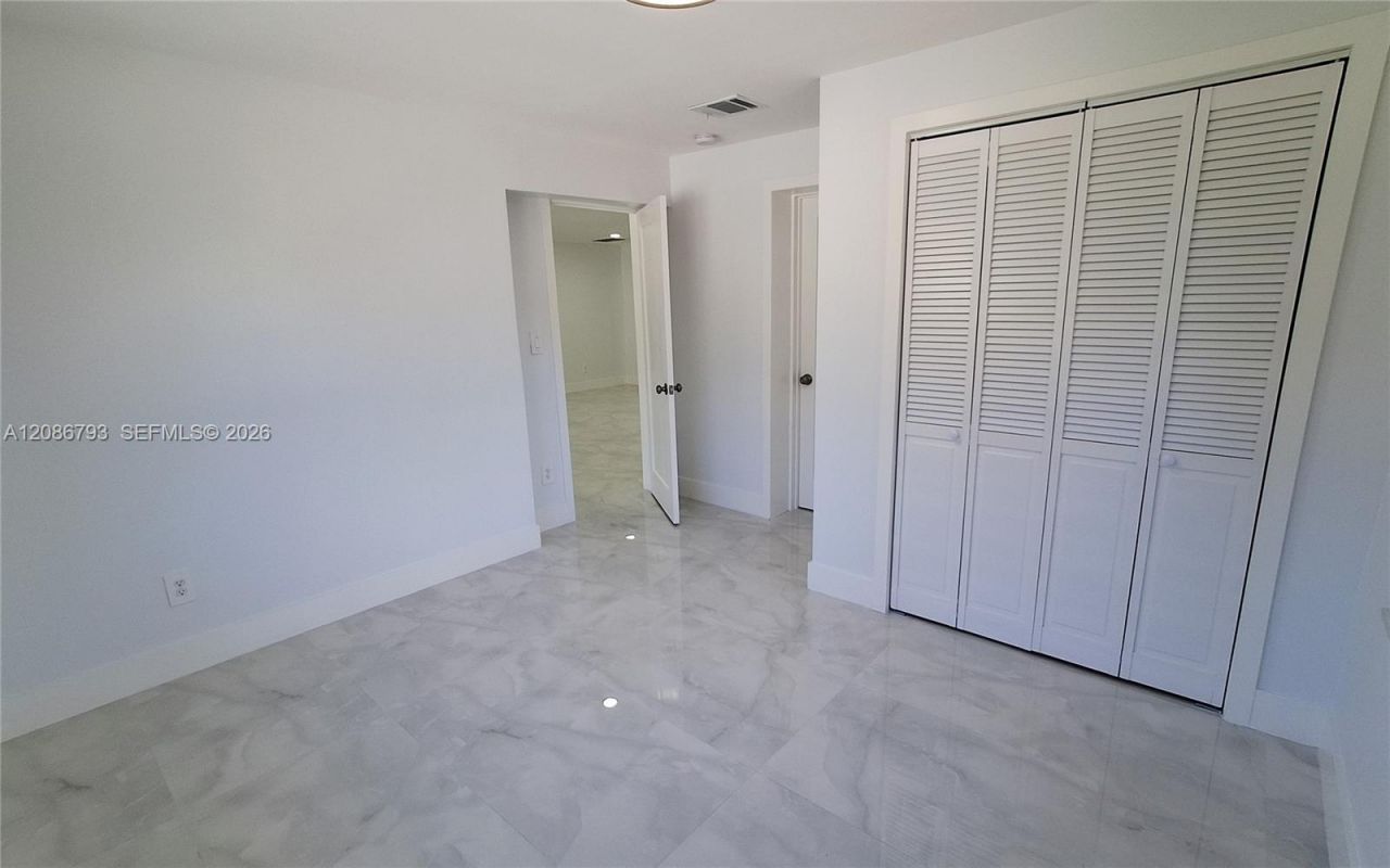 216 Shadow Way, Miami Springs, FL 33166 Photo