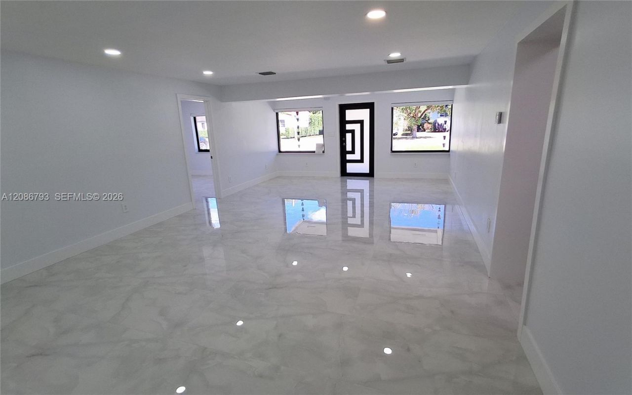 216 Shadow Way, Miami Springs, FL 33166 Photo