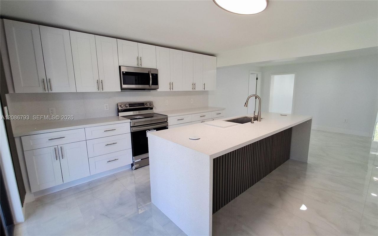 216 Shadow Way, Miami Springs, FL 33166 Photo