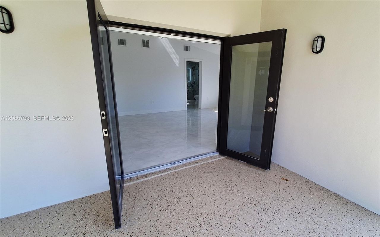 216 Shadow Way, Miami Springs, FL 33166 Photo