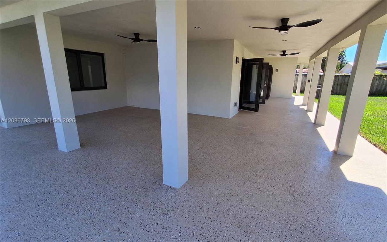 216 Shadow Way, Miami Springs, FL 33166 Photo