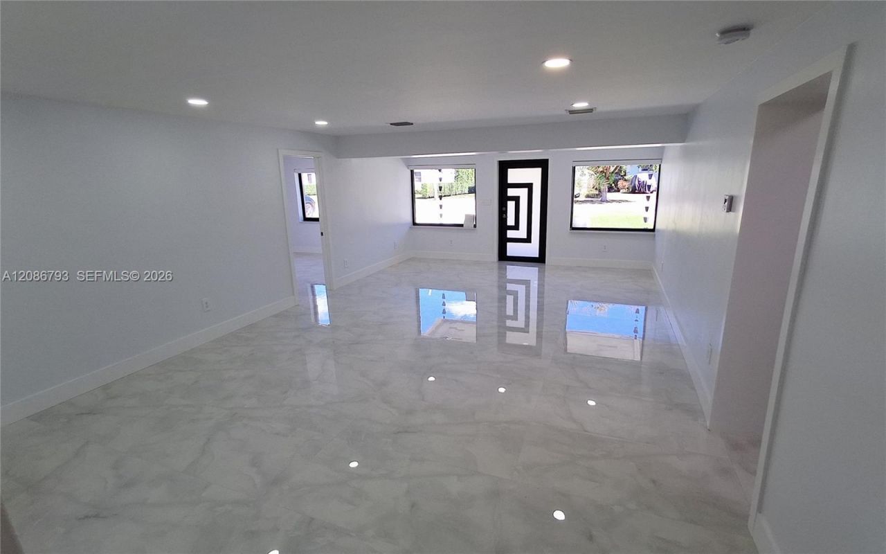 216 Shadow Way, Miami Springs, FL 33166 Photo