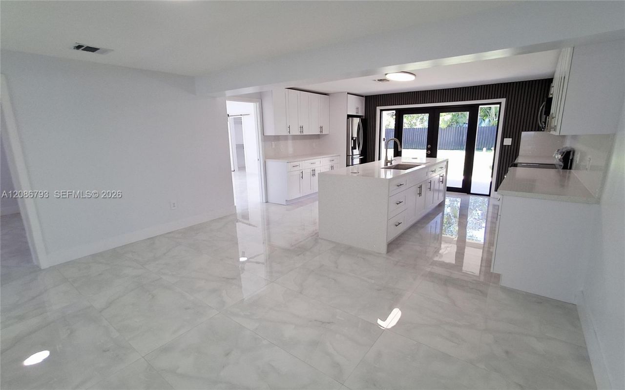 216 Shadow Way, Miami Springs, FL 33166 Photo