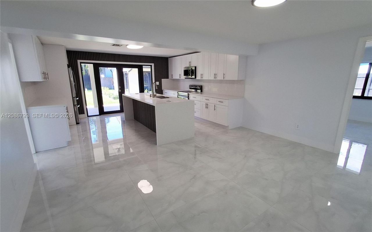 216 Shadow Way, Miami Springs, FL 33166 Photo