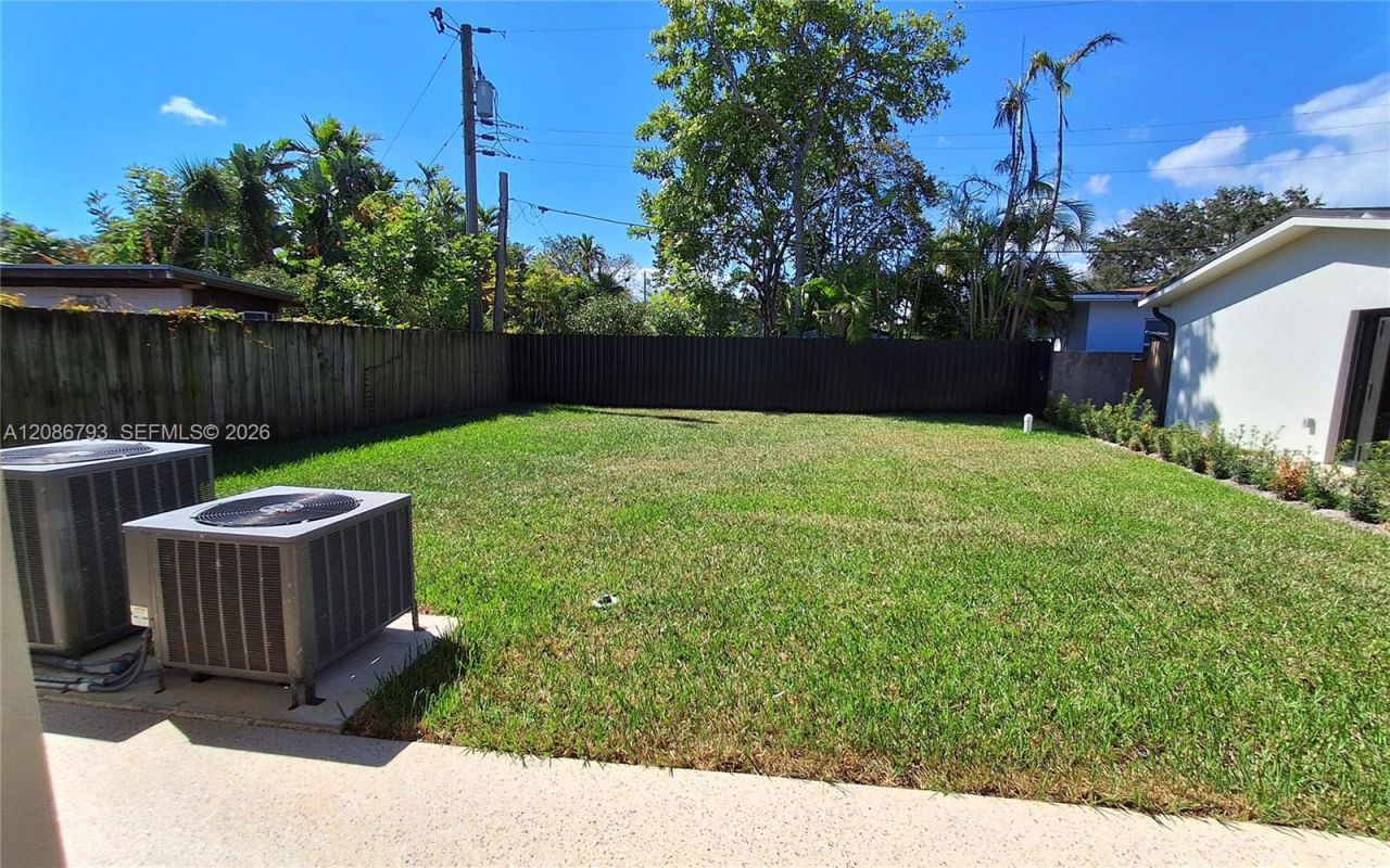 216 Shadow Way, Miami Springs, FL 33166 Photo