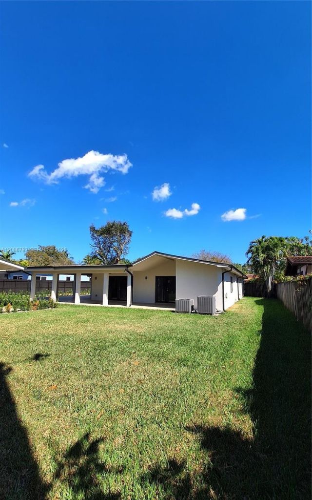 216 Shadow Way, Miami Springs, FL 33166 Photo
