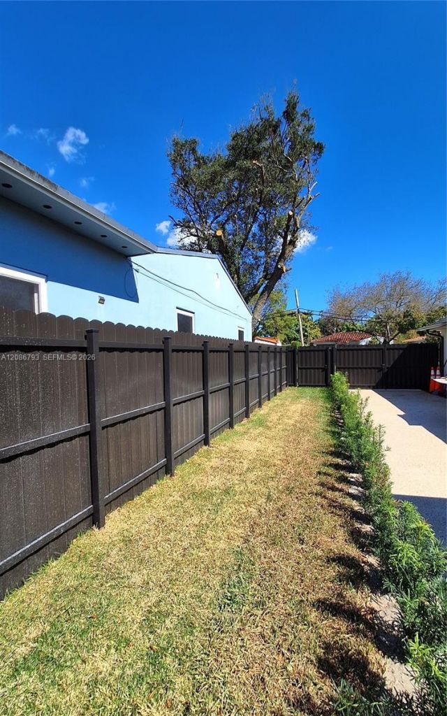 216 Shadow Way, Miami Springs, FL 33166 Photo