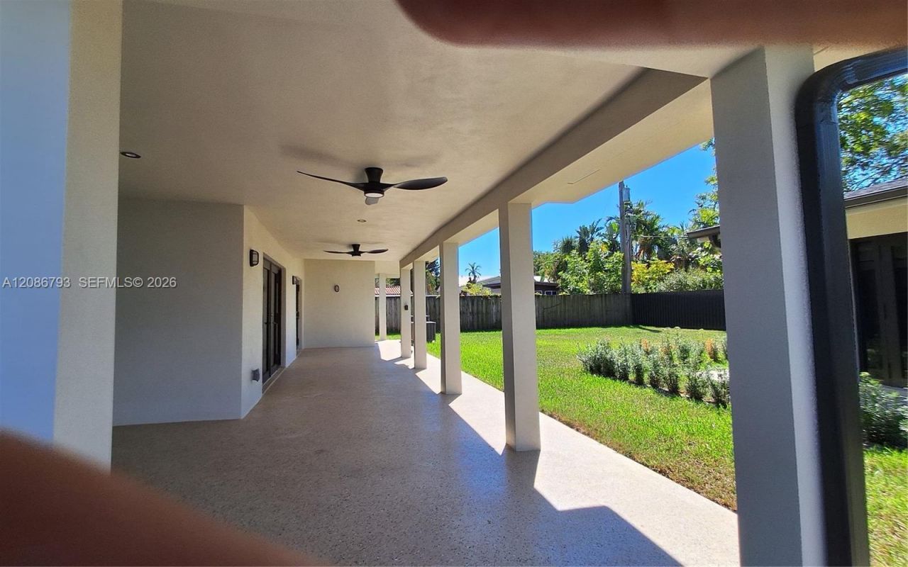 216 Shadow Way, Miami Springs, FL 33166 Photo
