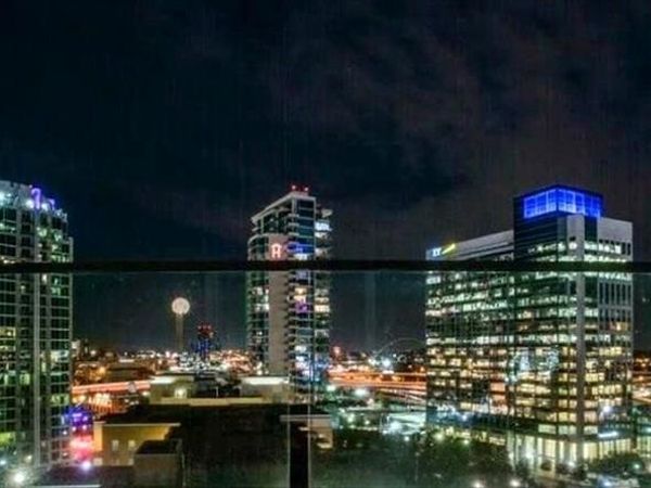 2408 Victory Park Lane , Unit 1034, Dallas, TX 75219