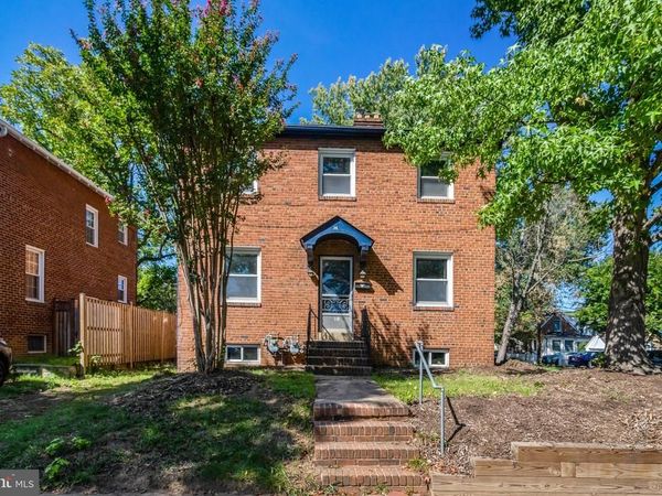 34 E WALNUT STREET, ALEXANDRIA, VA 22301