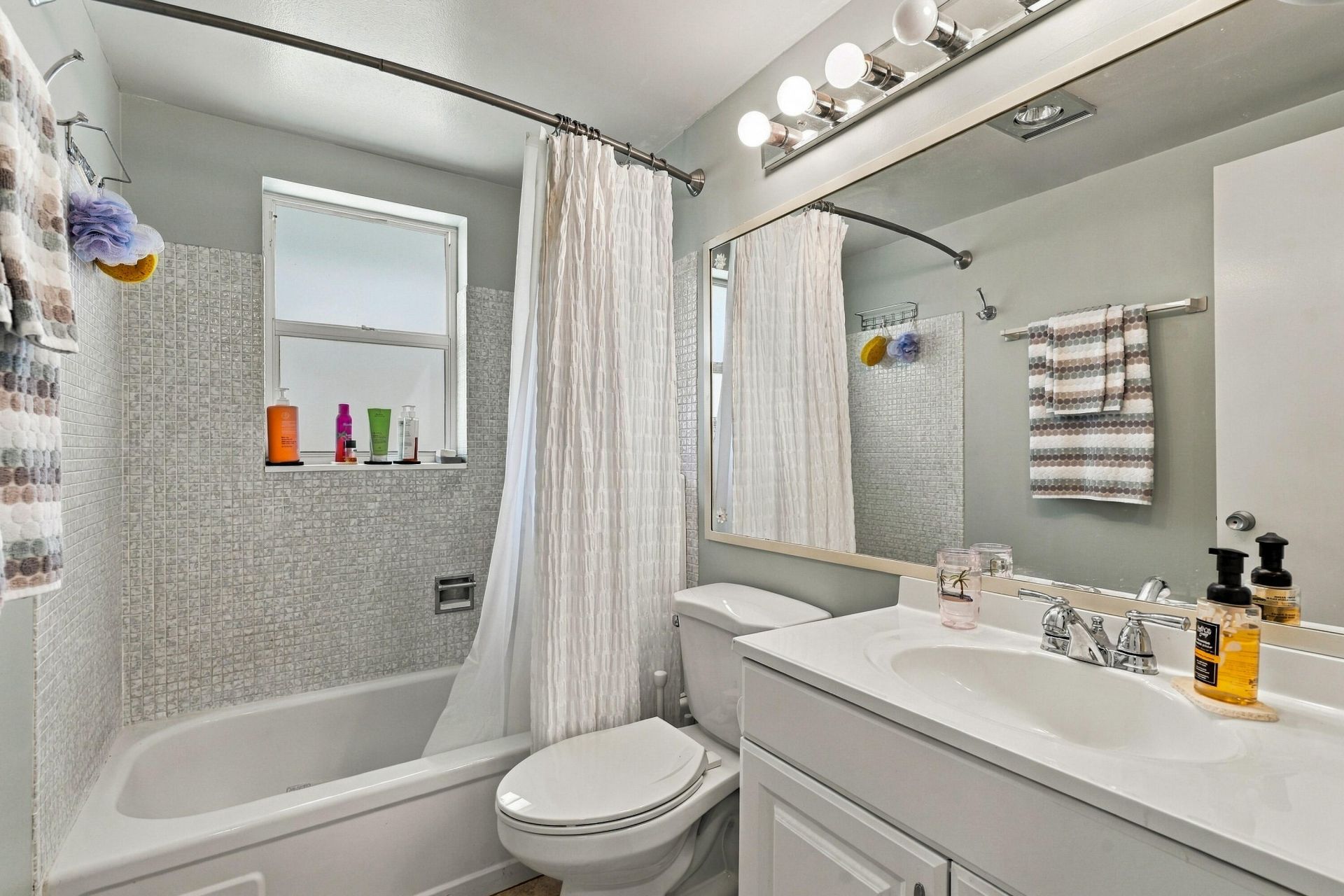 530 Horizons E, Unit 104, Boynton Beach, FL 33435 Photo