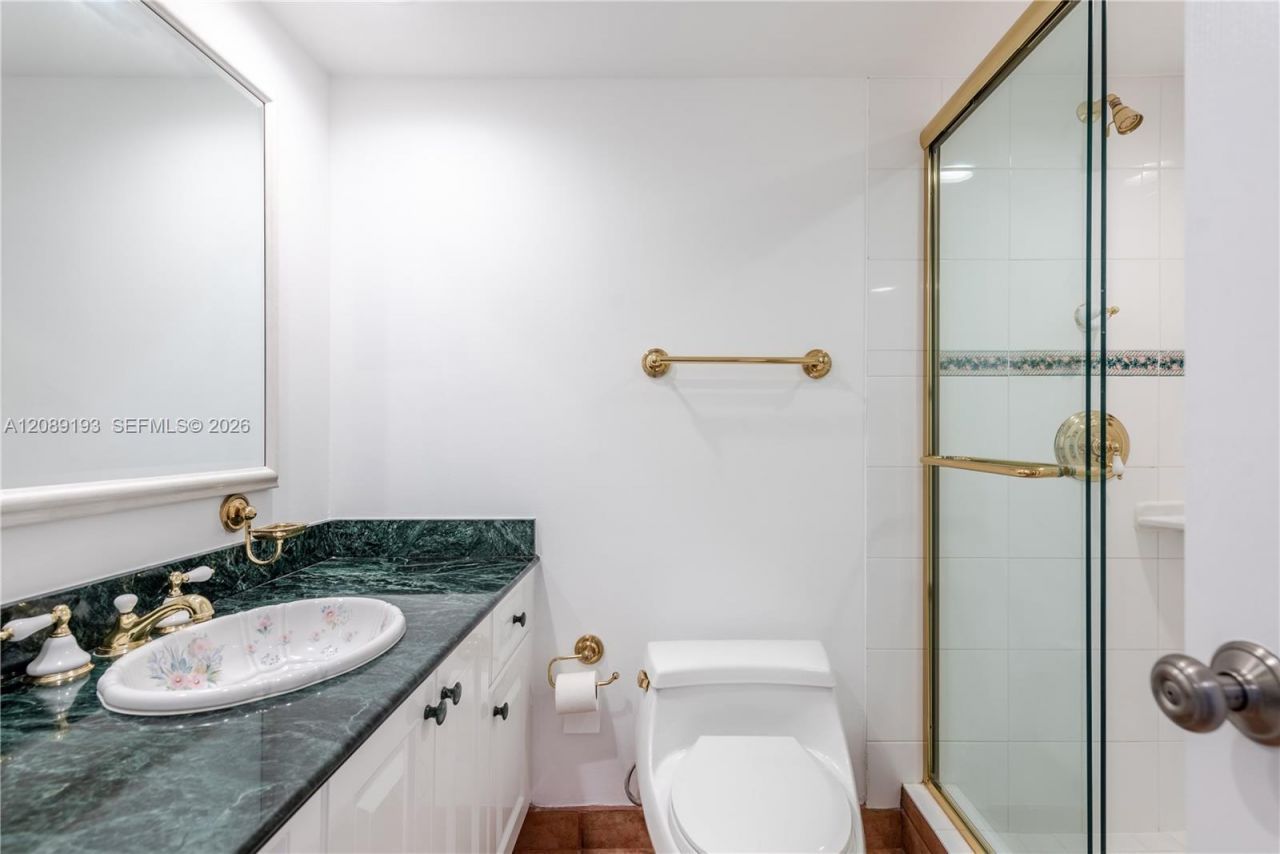 3180 S Ocean Dr, Unit 310, Hallandale Beach, FL 33009 Photo