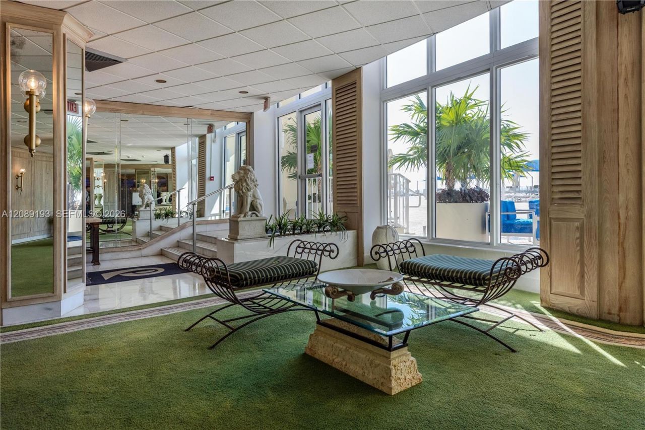 3180 S Ocean Dr, Unit 310, Hallandale Beach, FL 33009 Photo