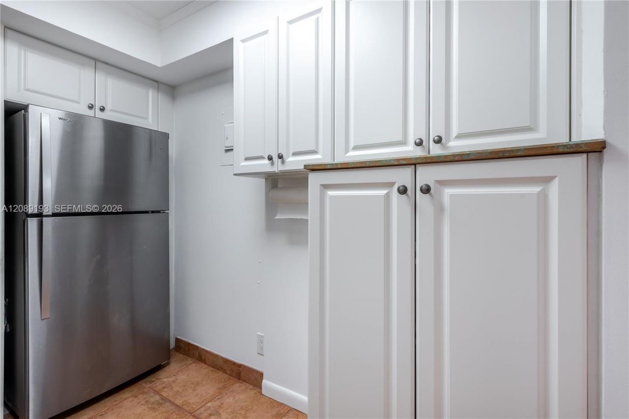 3180 S Ocean Dr, Unit 310, Hallandale Beach, FL 33009 Photo