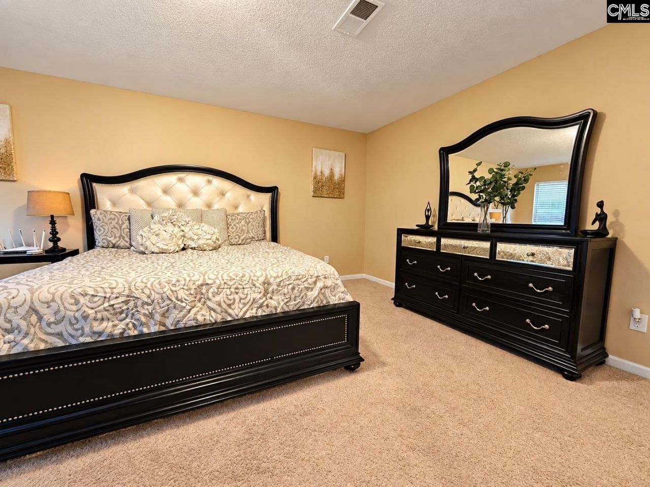 101 Fox Grove Circle Photo 10