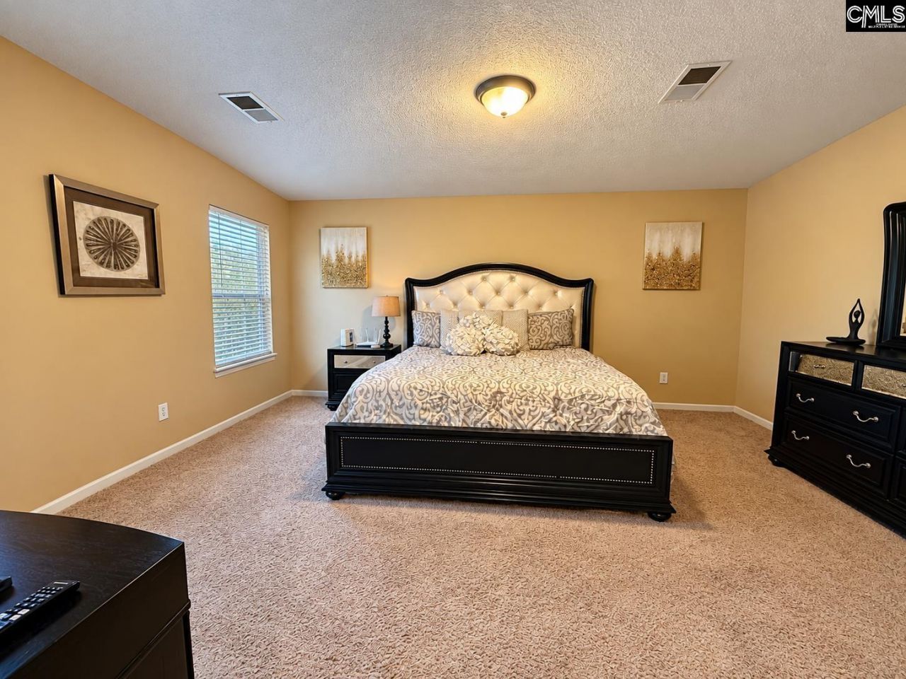 101 Fox Grove Circle Photo 11