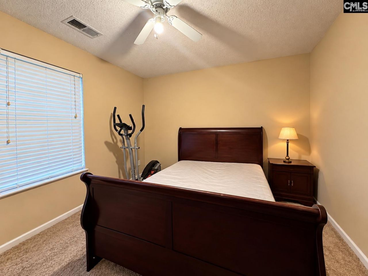 101 Fox Grove Circle Photo 21