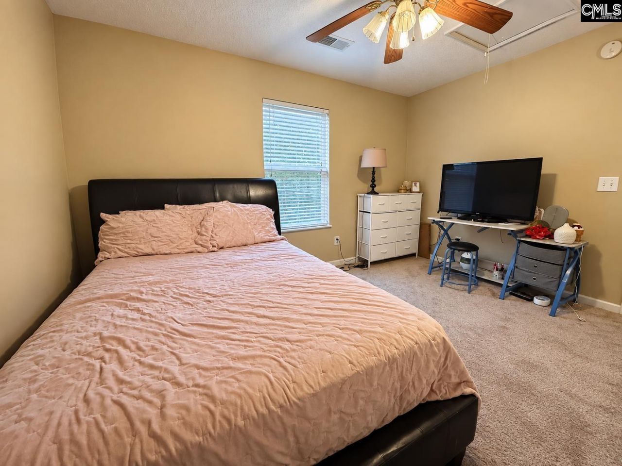 101 Fox Grove Circle Photo 22
