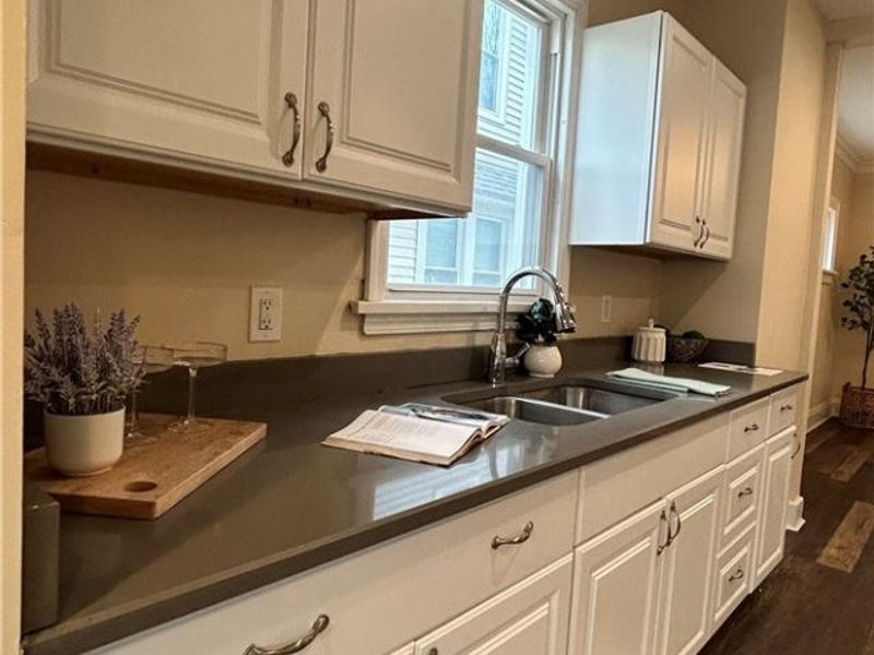 3258 E Berkshire Road, Cleveland Heights, OH 44118 Photo 11