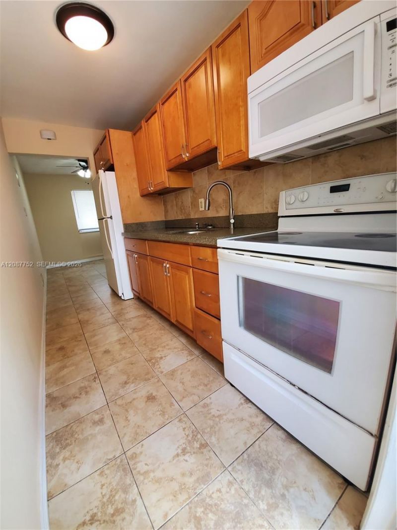 1026 NE 9th Ave, Fort Lauderdale, FL 33304 Photo