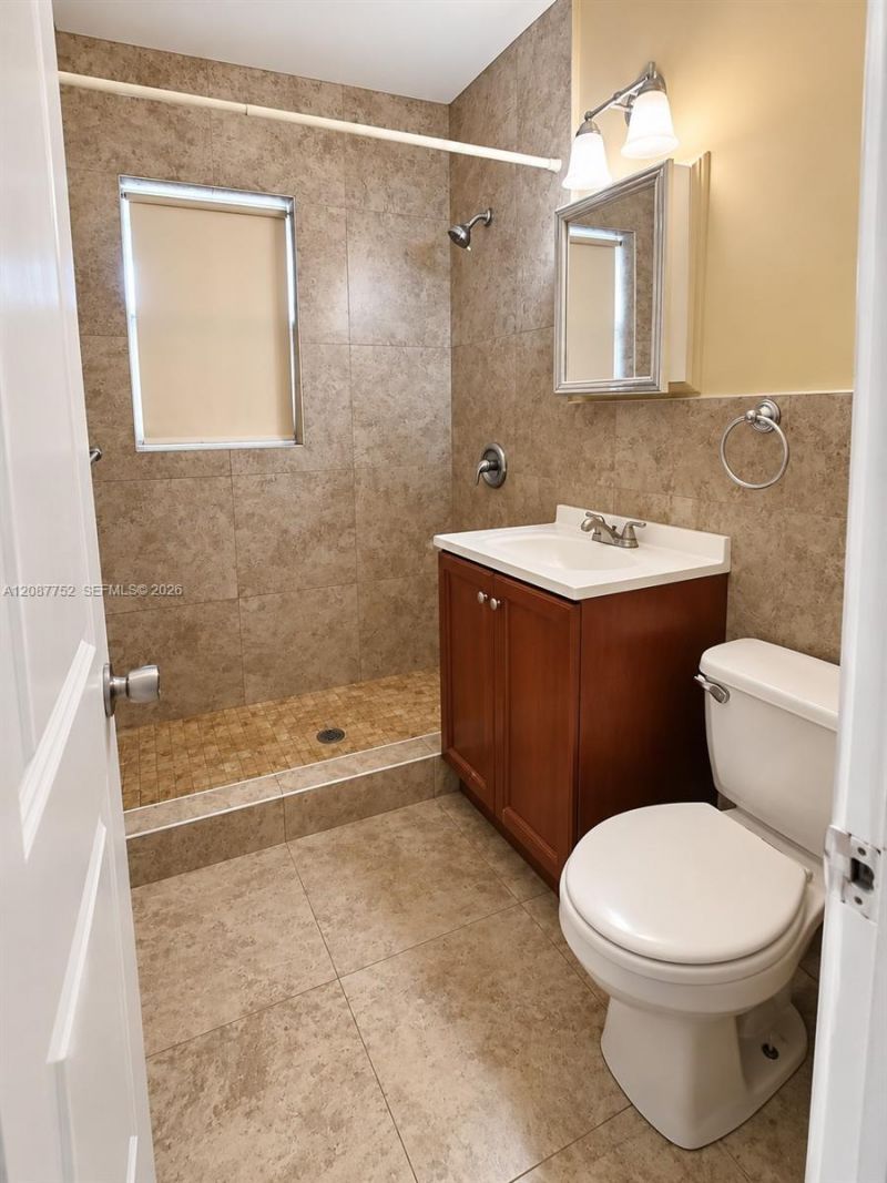 1026 NE 9th Ave, Fort Lauderdale, FL 33304 Photo