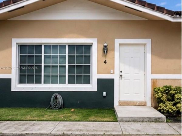312 NE 3rd St, Unit 4, Hallandale Beach, FL 33009