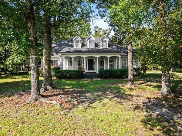907 Mixon Avenue, Bay Minette, AL 36507