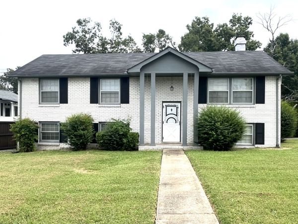 2615 Forest View Dr , Antioch, TN 37013