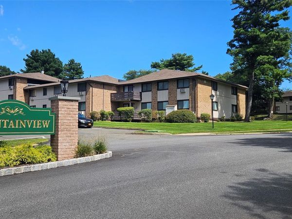 711 Sierra Vista Lane, Unit 711, Valley Cottage, NY 10989