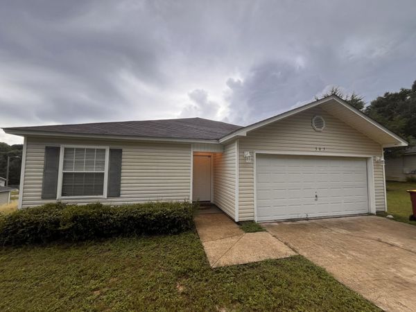 305 Seclusion Boulevard, Crestview, FL 32536