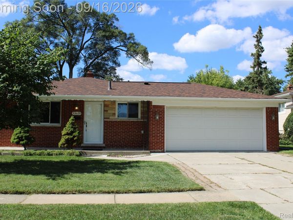 33639 Viceroy Drive, Sterling Heights, Mi 48310