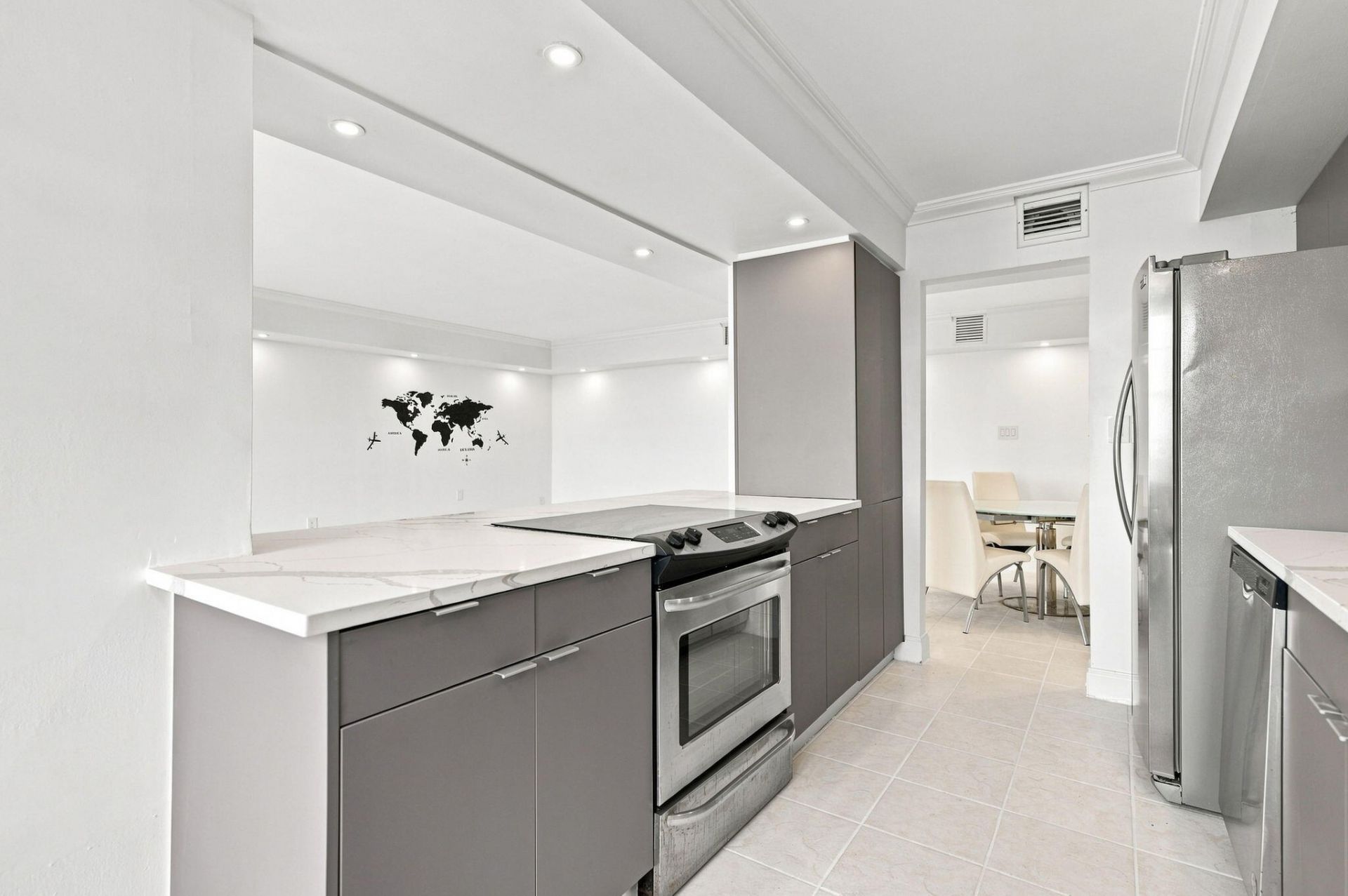 18021 Biscayne Boulevard, Unit 901, Aventura, FL 33160 Photo