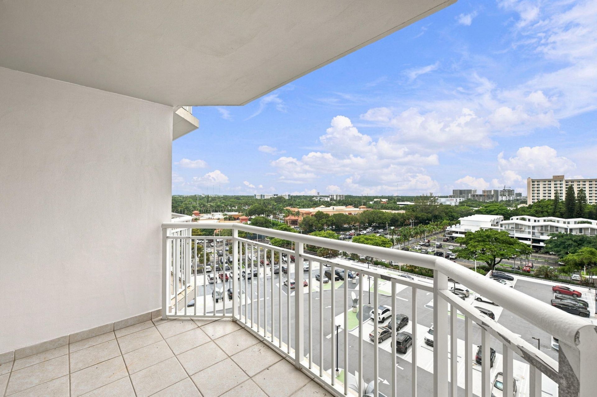 18021 Biscayne Boulevard, Unit 901, Aventura, FL 33160 Photo