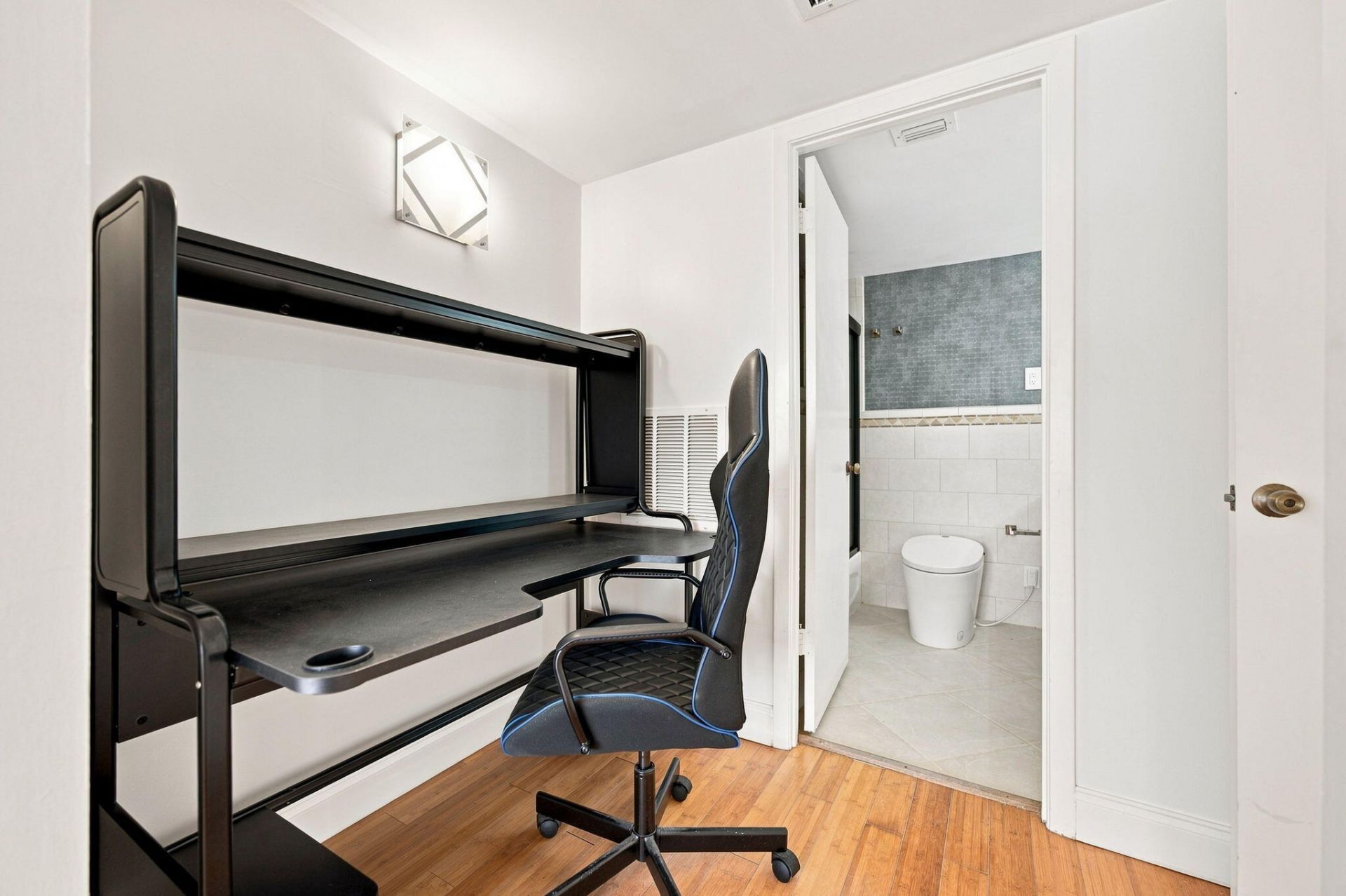 18021 Biscayne Boulevard, Unit 901, Aventura, FL 33160 Photo
