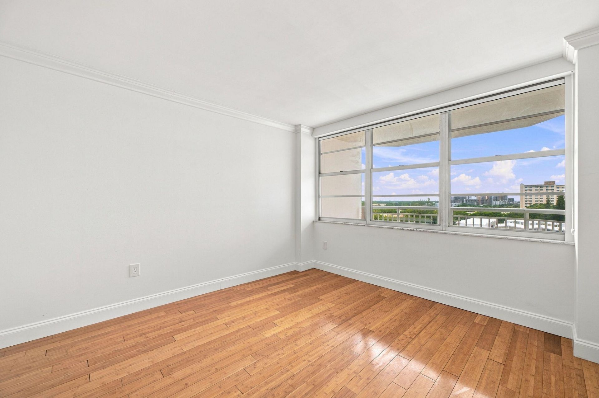 18021 Biscayne Boulevard, Unit 901, Aventura, FL 33160 Photo