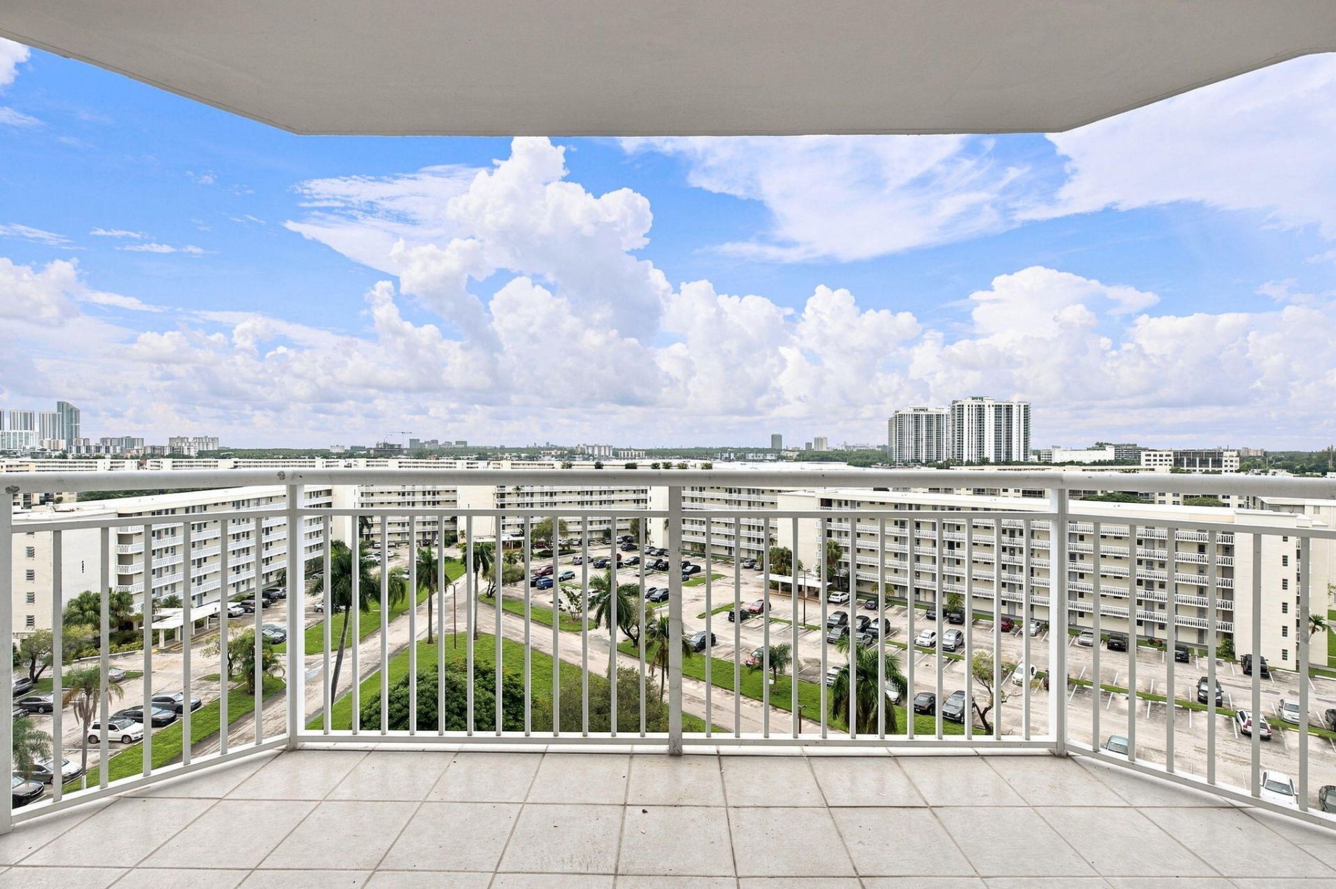 18021 Biscayne Boulevard, Unit 901, Aventura, FL 33160 Photo