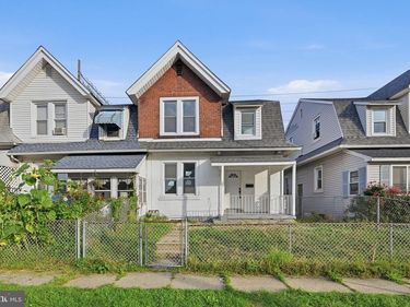 29 CHESTNUT STREET, MARCUS HOOK, PA 19061