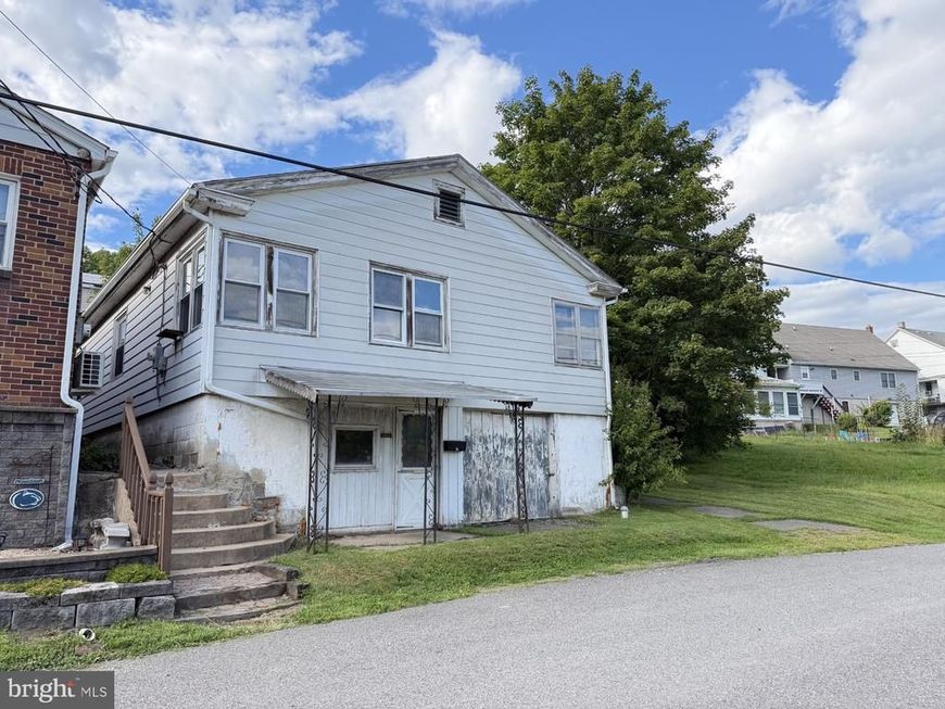 17 E Mussmano, Nesquehoning, PA 18240 Main Photo