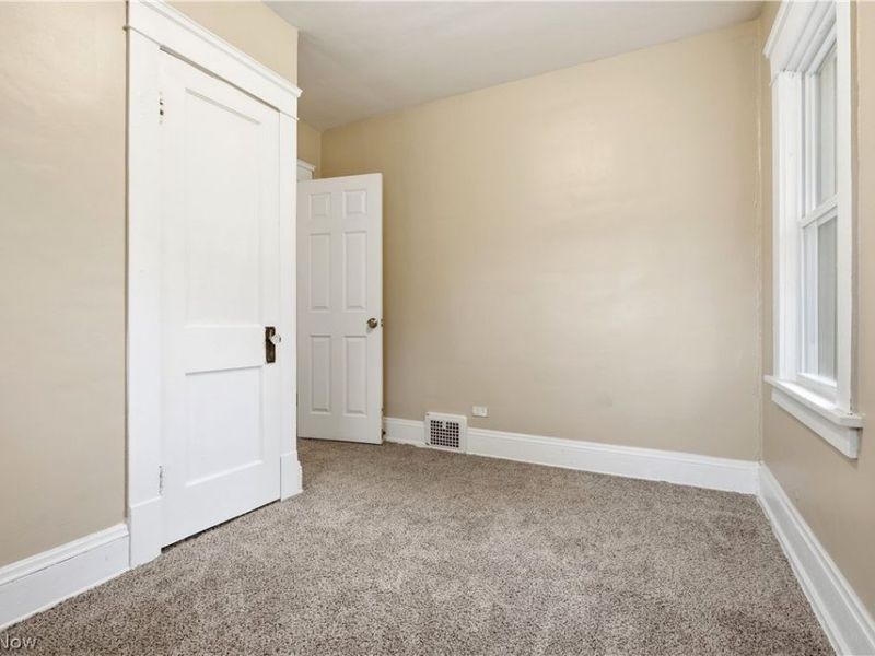 3286 E 140th Street , Cleveland, OH 44120 Photo 12