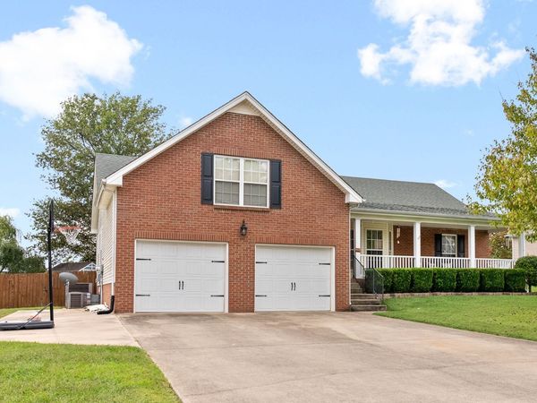 3925 Justene Ct, Clarksville, TN 37040