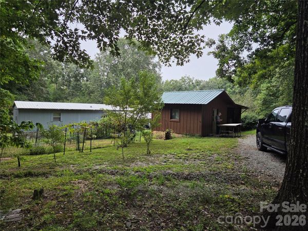 26 Den Lane, Columbus, NC 28722