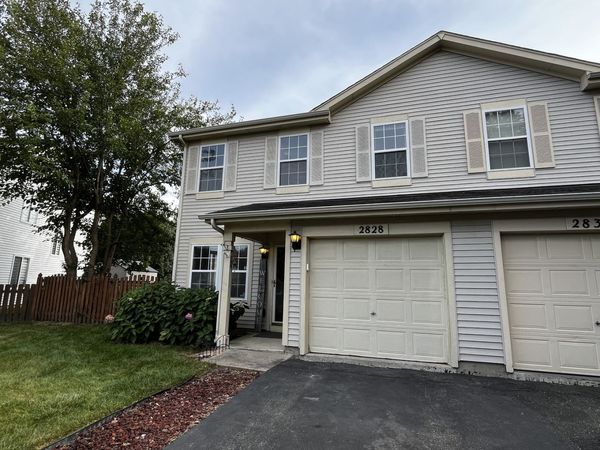 2828 Alameda Court , Unit 2828, Naperville, IL 60564